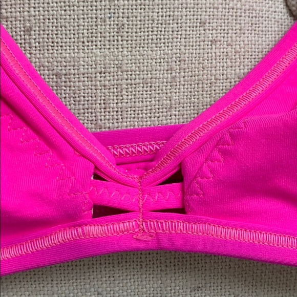 Lululemon Sports Bra/ Bikini Top - Picture 2 of 4